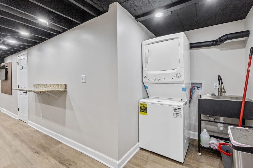 All inclusive rent room at Affordable Living Company in Hammond, Indiana